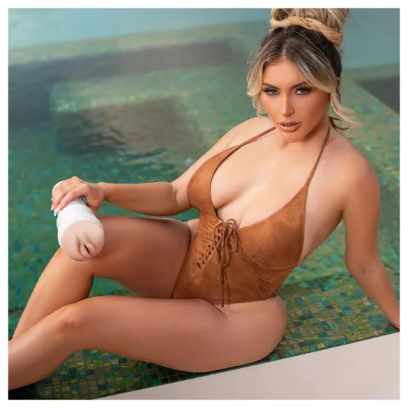 Fleshlight Kayley Gunner - realistisk vagina - naturfärg