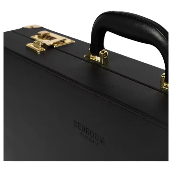 Bedroom Fantasies - BDSM set med 11 delar - förvaringsväska svart