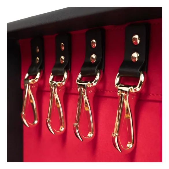 Bedroom Fantasies - BDSM set med 11 delar - förvaringsväska svart