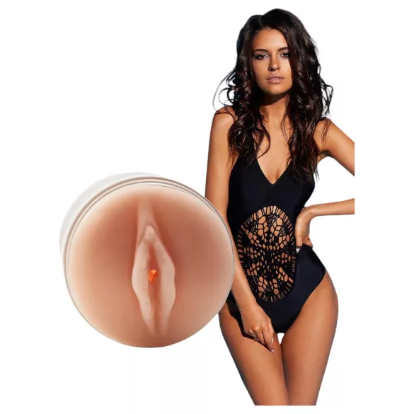 The Girl Next Door Bella - masturbator vagina - realistisk hudfärg