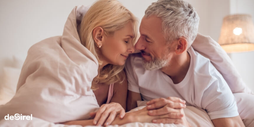 Tips för att hålla sexlivet hett och spännande under och efter klimakteriet | Desirel online sexshop
