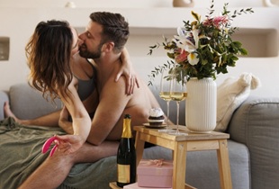 Kvinnodagen – En hyllning till kvinnlig styrka, själv-kärlek och intimitet